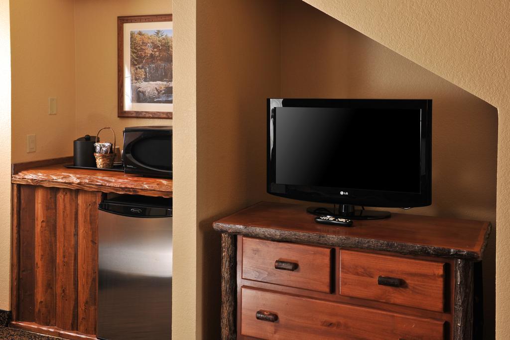 Grand Lodge Hotel Wausau - Rothschild Εξωτερικό φωτογραφία