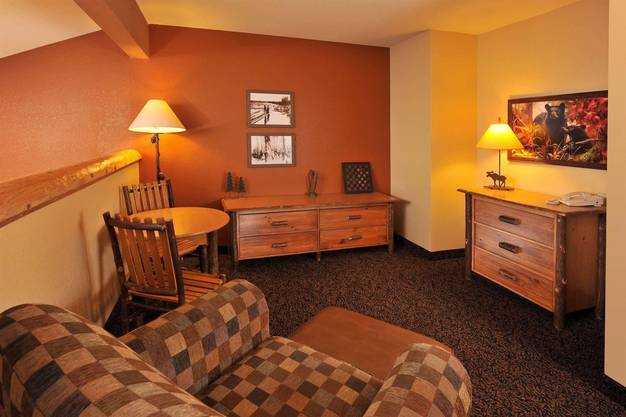 Grand Lodge Hotel Wausau - Rothschild Εξωτερικό φωτογραφία