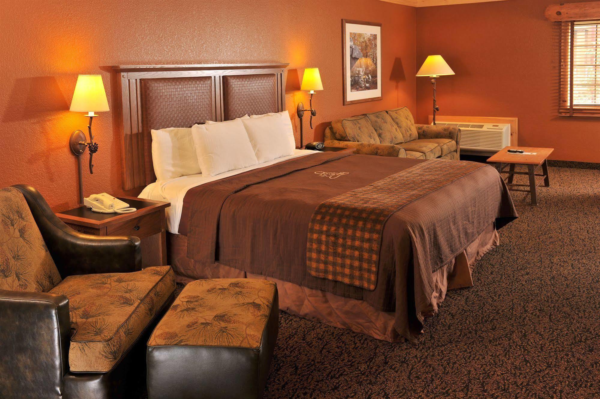 Grand Lodge Hotel Wausau - Rothschild Εξωτερικό φωτογραφία